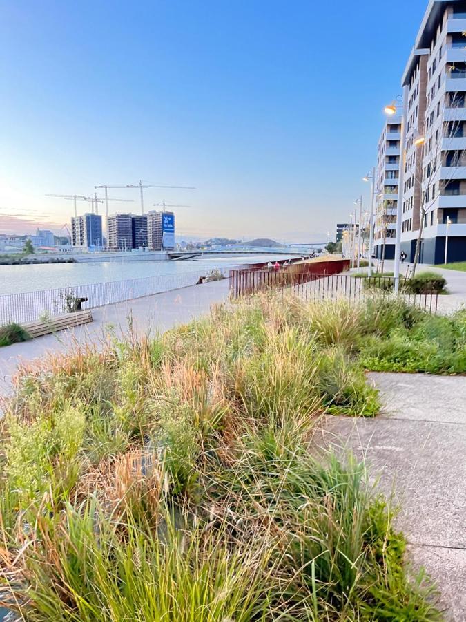 Small Lux Beachcity Close To The River,Metro And Parking Bilbao Exterior photo